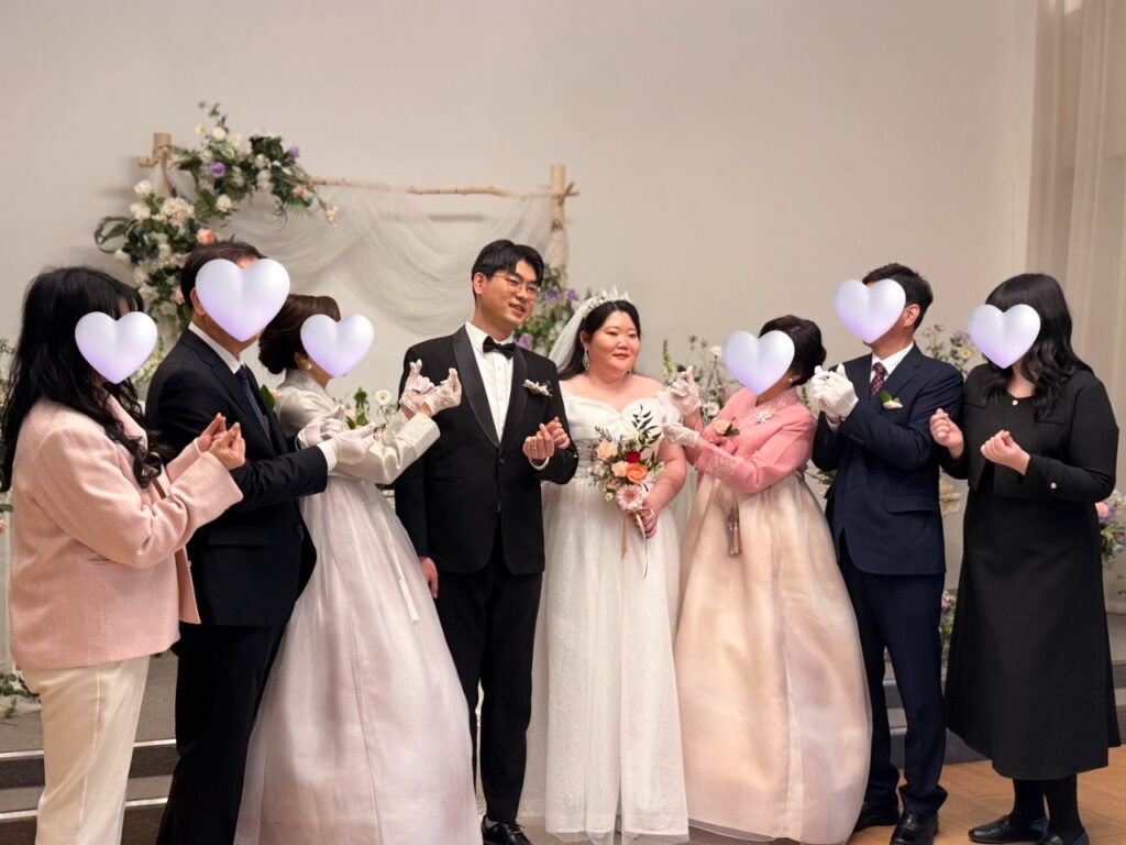 150평 홀 단 8명을 위한 스몰웨딩 그리고 샌드 세레모니8 260407