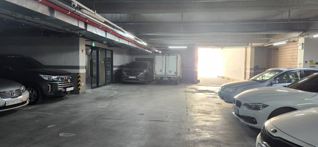 주차가 편한 라미컨벤션웨딩홀입니다. 5 주차가 편한 라미컨벤션웨딩홀입니다.5 260407